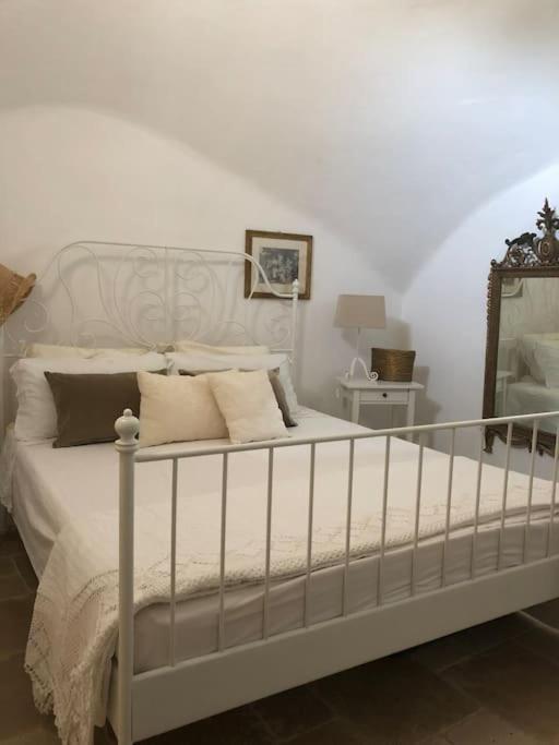 Holiday home Trullo Antico Con Piscina Indipendente - Trulli Finisterrae Ceglie Messapica